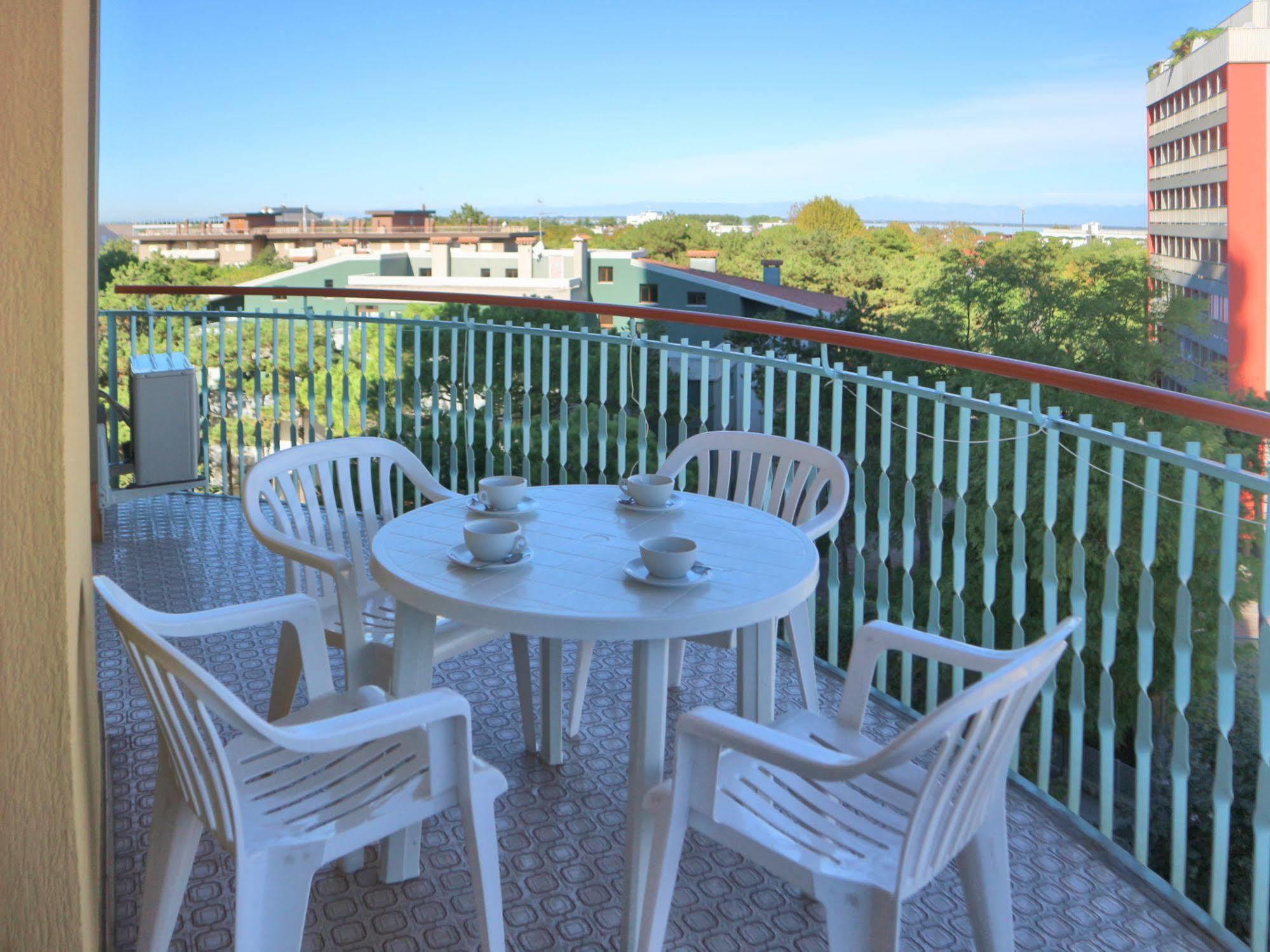 Ba- La Torre - Sea View - Apartment Lignano Sabbiadoro Ngoại thất bức ảnh